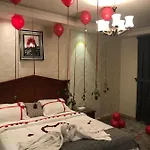 Royal Golden Hotel