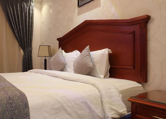 Royal Golden Hotel