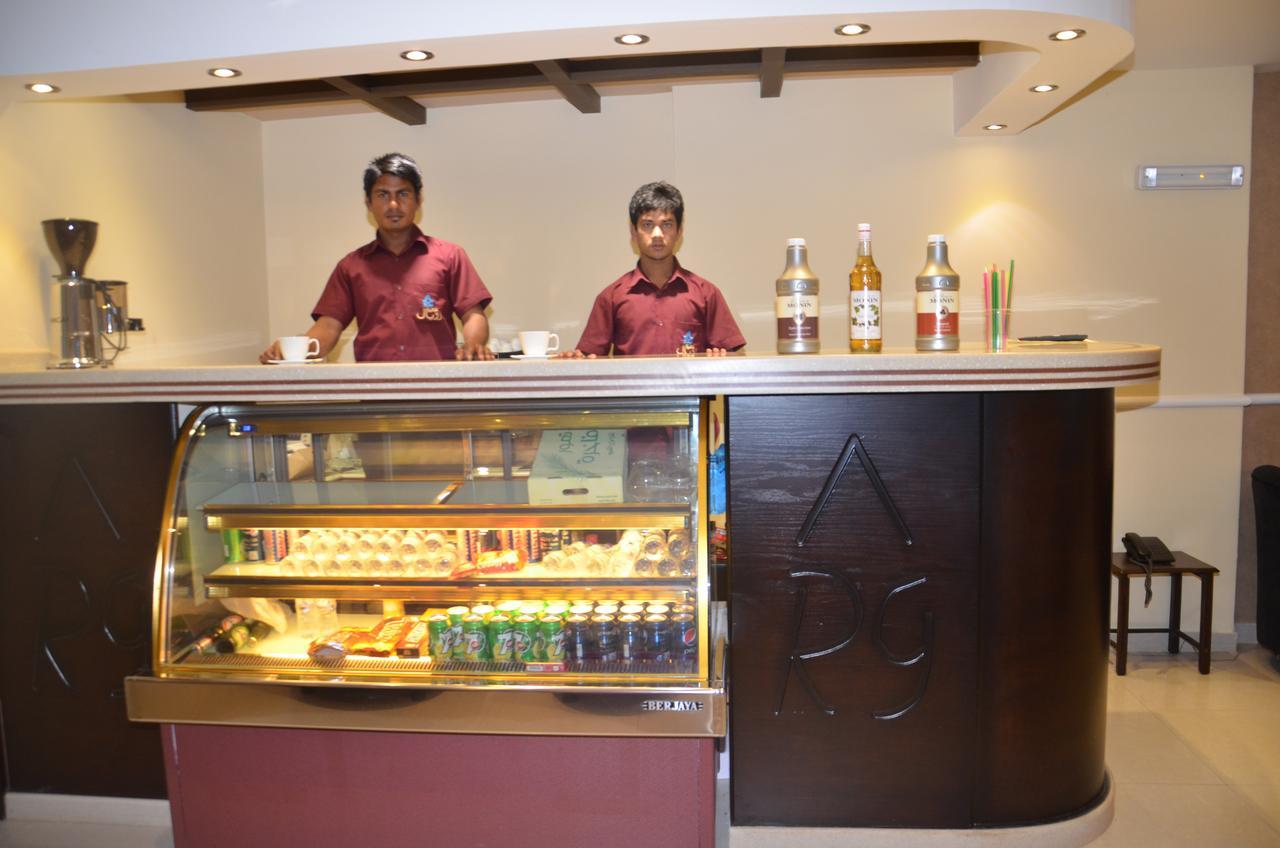 Royal Golden Hotel *